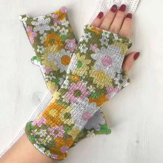 https://img.kakaclo.com/image%2FDM045784%2FDM045784_flower_one+size%2F90w0wqu91648034078.png