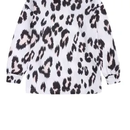 Leopard print on white