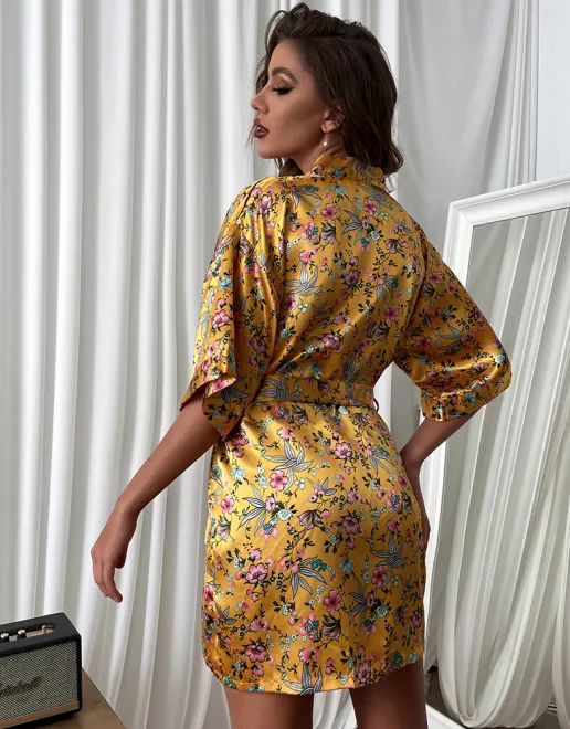 https://img.kakaclo.com/image%2FFJJW00758%2FFJJW00758_Y_S_NUB%2Fa8ea3d9aeb9c0ae6ccb88c3311e426d6.jpg