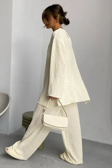 https://img.kakaclo.com/image%2FFJJW00833%2FFJJW00833_A_S_NUB%2F052e9f084f74bb5d2e185ae491f513e3.jpg