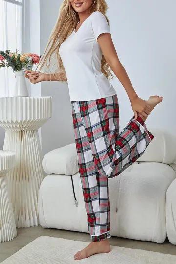 https://img.kakaclo.com/image%2FFJJW00843%2FFJJW00843_WHE_S_NUB%2F70002196e2e7a17137f0756b723e4001.jpg