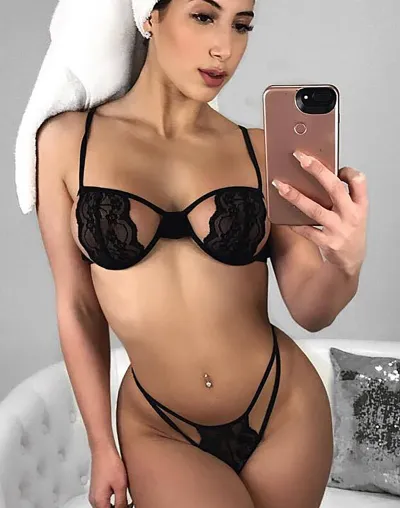 https://img.kakaclo.com/image%2FFQQW00451%2FFQQW00451_B_S_NUB%2F0b357224a7489182fc8be3430e0fd714.jpg