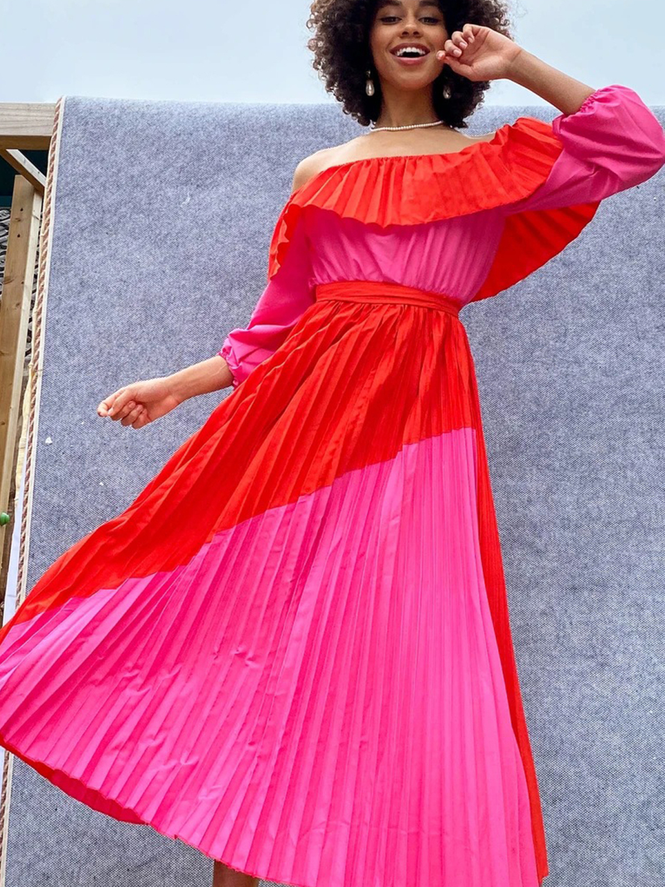 Off-The-Shoulder Off-The-Shoulder Colorblock Dress