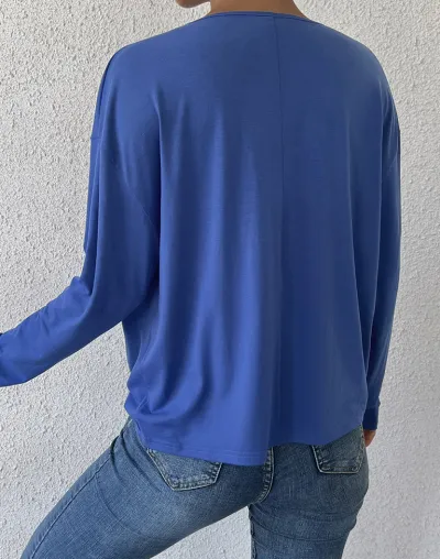 https://img.kakaclo.com/image%2FFSZW07624%2FFSZW07624_BL_S_NUB%2F73b34b2c9b40c5ba2a90259794827fdf.jpg