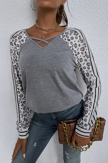 https://img.kakaclo.com/image%2FFSZW08072%2FFSZW08072_GR_S_NUB%2Fee54232252582da717624e248822c33a.jpg