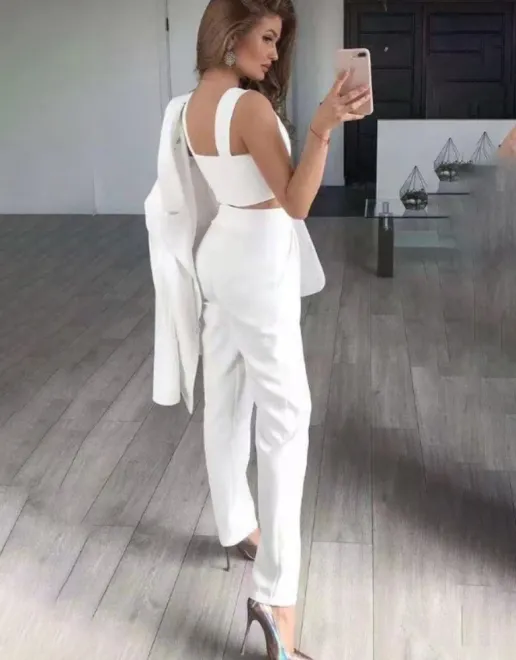 https://img.kakaclo.com/image%2FFSZW11766%2FFSZW11766_WHE_XL_NUB%2Ff723416306aa518054bda61fa8a77f67.jpg
