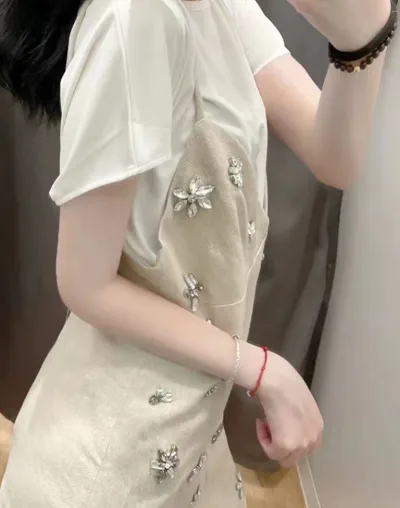 https://img.kakaclo.com/image%2FFSZW17284%2FFSZW17284_BE_M_NUB%2Fc972a211bafdc9d0f345cdac31782fae.jpg