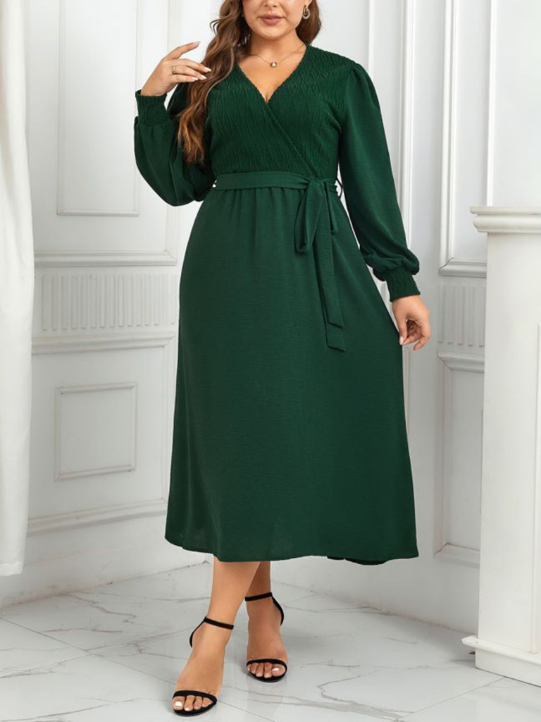 New plus size women's V-neck green design dress