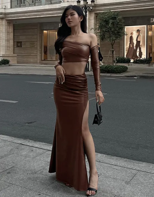 https://img.kakaclo.com/image%2FFSZW18938%2FFSZW18938_BR_S_NUB%2F508b7c54585261550de5079a270ce8ed.jpg