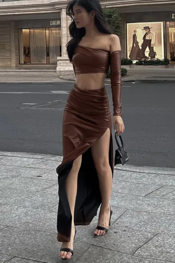 https://img.kakaclo.com/image%2FFSZW18938%2FFSZW18938_BR_S_NUB%2F78929873b398fb77cb6f4d26096f70fa.jpg