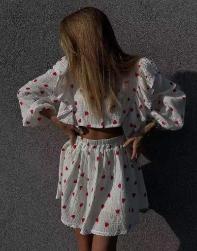 https://img.kakaclo.com/image%2FFSZW19147%2FFSZW19147_PAT4_S_NUB%2Fdffdec1c1b8c4617f3e041d1f982c00d.jpg