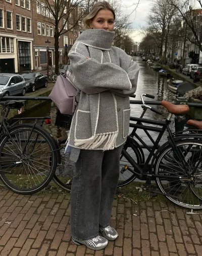 https://img.kakaclo.com/image%2FFSZW19246%2FFSZW19246_LGR_S_NUB%2Fec6cd8325e2ec5ceedb00dfb85a84a39.jpg