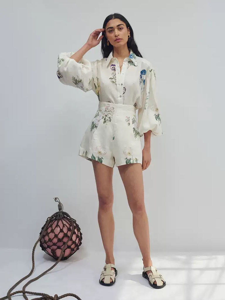 New style fresh floral ladylike temperament commuter long-sleeved shirt top high-waisted shorts suit