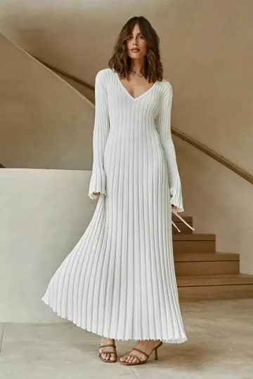 https://img.kakaclo.com/image%2FFSZW20667%2FFSZW20667_WHE_S_NUB%2Fb6d4a1fef0e68bde92330dfc1910d8b7.jpg