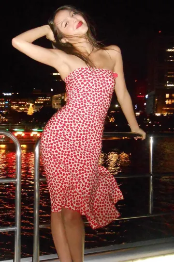 https://img.kakaclo.com/image%2FFSZW22086%2FFSZW22086_R_S_NUB%2Fc30fd26b724508340ae5b762eb85c91d.jpg