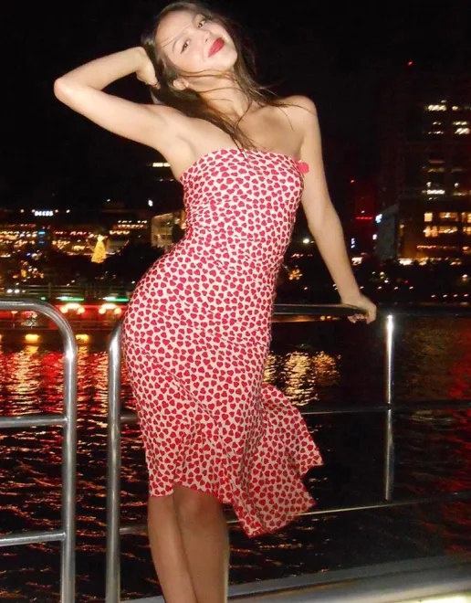 https://img.kakaclo.com/image%2FFSZW22086%2FFSZW22086_R_S_NUB%2Fc30fd26b724508340ae5b762eb85c91d.jpg