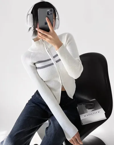 https://img.kakaclo.com/image%2FFSZW22162%2FFSZW22162_WHE_S_NUB%2Fb7d53f2609586c3bf65789f9442bc0c2.jpg