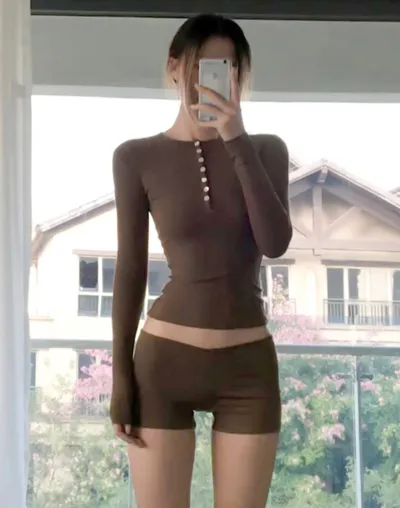 https://img.kakaclo.com/image%2FFSZW22408%2FFSZW22408_BR_S_NUB%2F5d4474ac9912a7e4884fb705745e4ab9.jpg