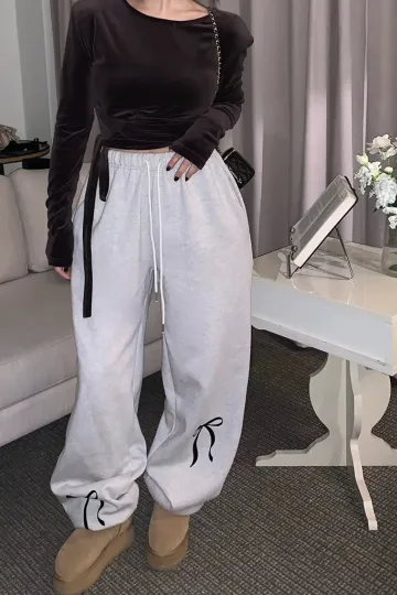 https://img.kakaclo.com/image%2FFSZW22438%2FFSZW22438_LGR_FREESIZE_NUB%2Fbea31fd3b3d57ba69a3778b2867880e3.jpg