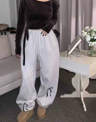 https://img.kakaclo.com/image%2FFSZW22438%2FFSZW22438_LGR_FREESIZE_NUB%2Fbea31fd3b3d57ba69a3778b2867880e3.jpg
