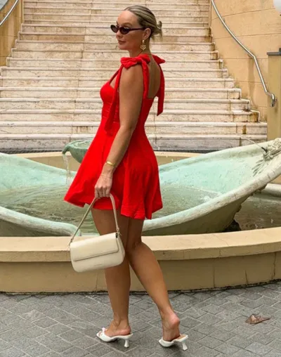 https://img.kakaclo.com/image%2FFSZW22858%2FFSZW22858_R_S_NUB%2F1bba1676fd1bf8664914831340909b96.jpg