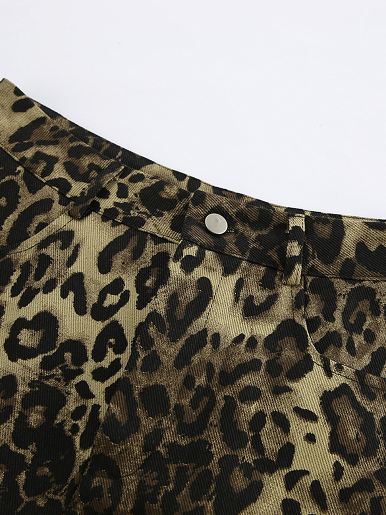 New retro casual pants leopard print street wide leg three-point shorts
