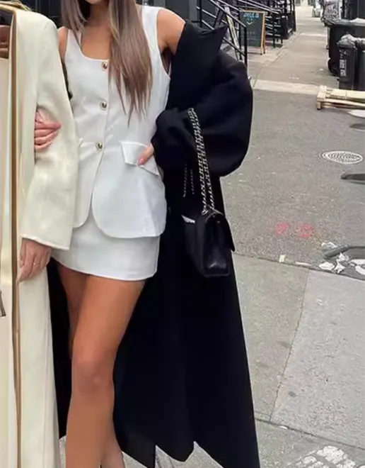 https://img.kakaclo.com/image%2FFSZW25117%2FFSZW25117_WHE_S_NUB%2F3901c1764ecc0587e8ab2363beaf80f1.png