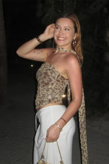 https://img.kakaclo.com/image%2FFSZW25758%2FFSZW25758_LE_S_NUB%2F4e204de0e05f4b6f7e10e5d930f0711c.png