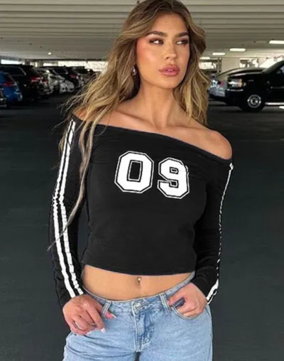 https://img.kakaclo.com/image%2FFSZW25760%2FFSZW25760_B_S_NUB%2F622842d3e147037a8911a08f3b837961.png