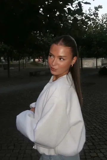 https://img.kakaclo.com/image%2FFSZW27293%2FFSZW27293_WHE_S_NUB%2Fb9745240525be3afaa407857eb69897a.jpg