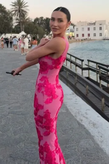 https://img.kakaclo.com/image%2FFSZW27669%2FFSZW27669_RR_M_NUB%2Fae9d5765a68956028ad603a920b10fd5.jpg