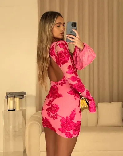 https://img.kakaclo.com/image%2FFSZW27670%2FFSZW27670_RR_M_NUB%2F9e66bea9ecd91767229c7689832da63b.jpg