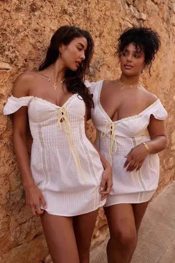 https://img.kakaclo.com/image%2FFSZW27818%2FFSZW27818_WHE_S_NUB%2F03fc7e8b769f99e349c295108f8e7d57.jpg