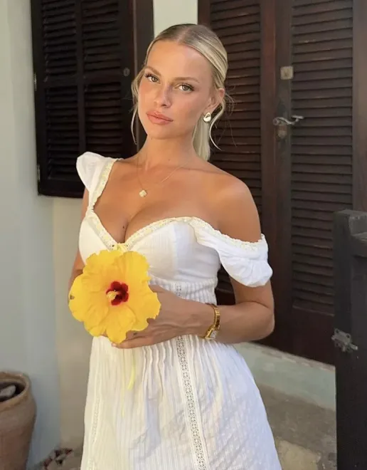 https://img.kakaclo.com/image%2FFSZW27818%2FFSZW27818_WHE_S_NUB%2F76c67e1df026c78174019c08b6bdf5c2.jpg