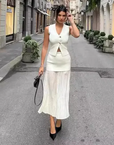 https://img.kakaclo.com/image%2FFSZW27914%2FFSZW27914_WHE_S_NUB%2F1b48b1e172f6eb4ae352a03aea3e288c.jpg