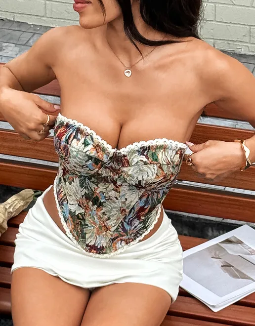 https://img.kakaclo.com/image%2FFSZW29856%2FFSZW29856_DEG_M_NUB%2F6b21f46886a51e5a8d55c0bca0e85632.jpg