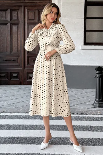 https://img.kakaclo.com/image%2FFSZW30837%2FFSZW30837_WHE_XL_NUB%2F0e6deead92753f07bf859caf3cd37071.jpg