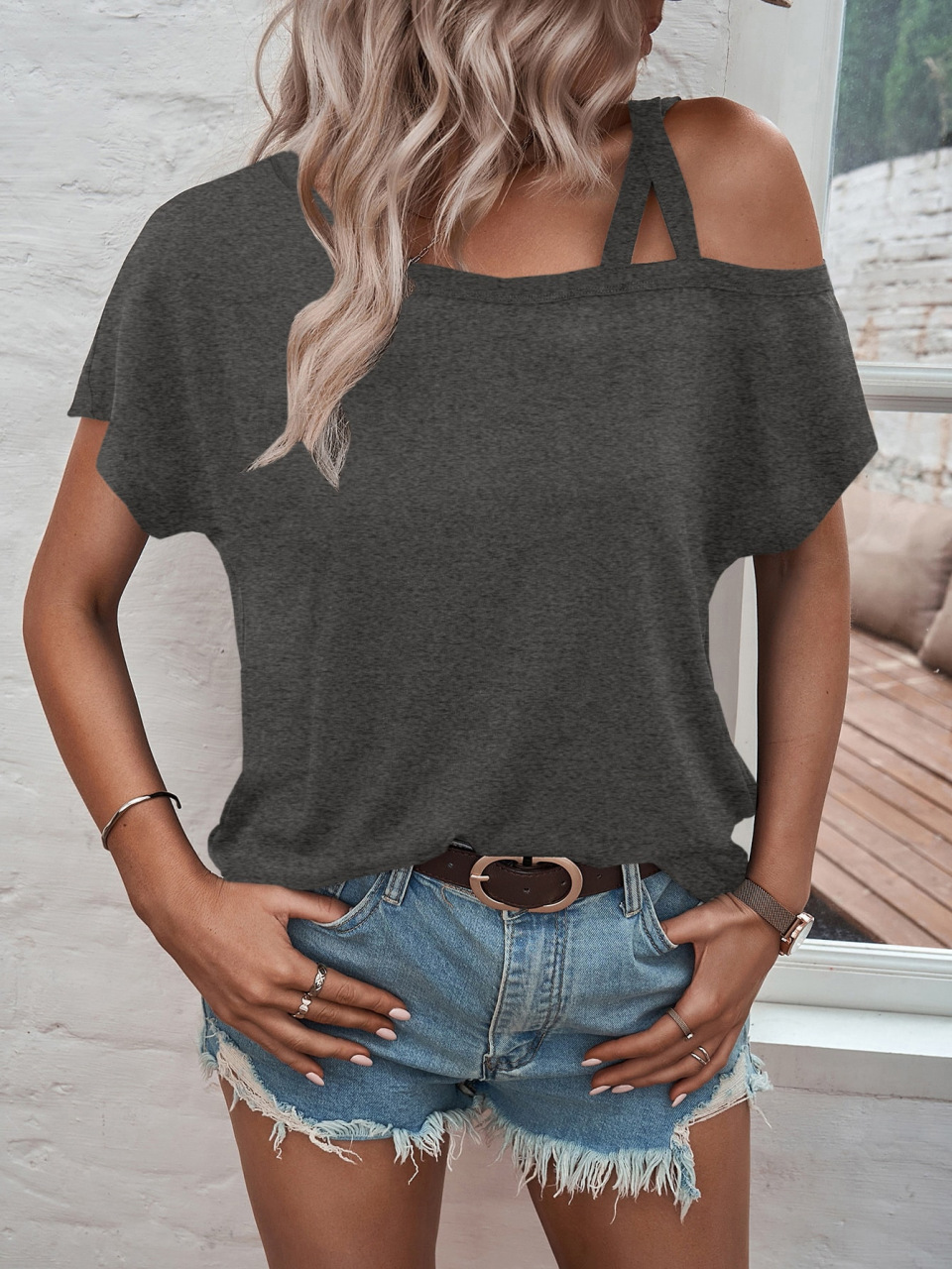 Women's Solid Color Off-Shoulder Short Sleeve T-Shirt
